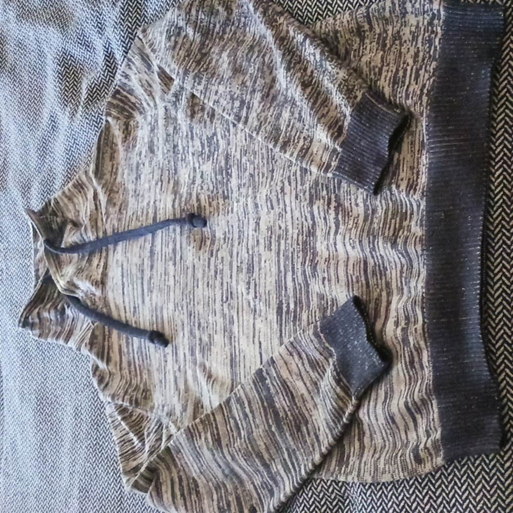 XIOS Sweater